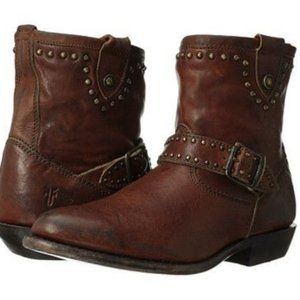 Frye Wyatt engineer studded booties size 8.5